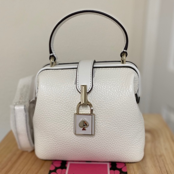 kate spade Handbags - 💃Kate Spade remedy small top-handle bag